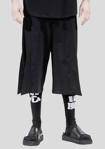 Geometric Fin Black Skorts