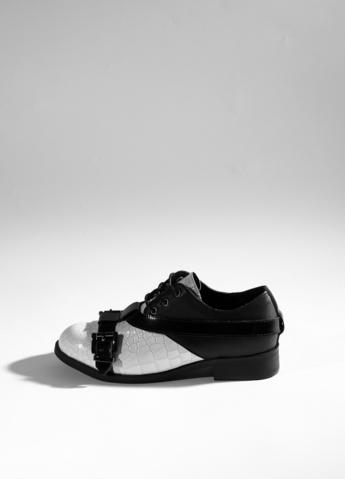 Strap Buckle Shoes